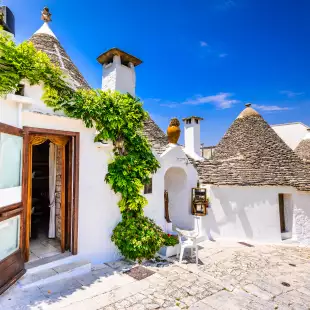 Trullo houses with conical roofs in Alberobello, Puglia, Italy