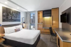 Mercure Brisbane King George Square Room