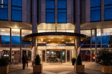 Entrance shot of the Mercure Hotel at night in Boulogne, France