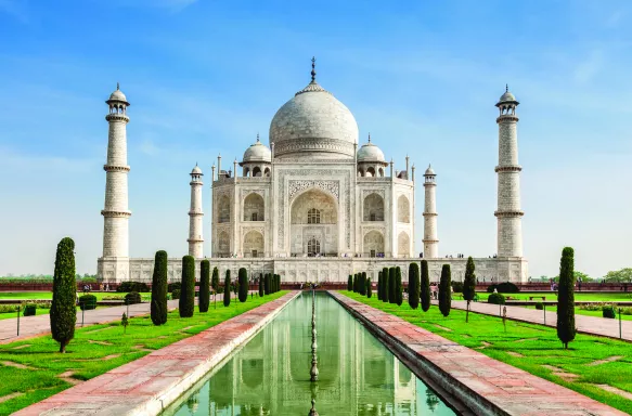 Front exterior view of the Taj Mahal in India