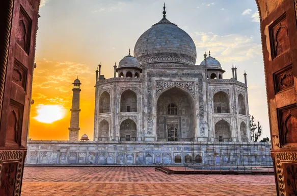 Sunrise at Taj Mahal in Agra, India